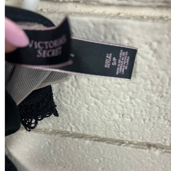 Victoria's Secret Black Lace Bralette size Small - Picture 6 of 8